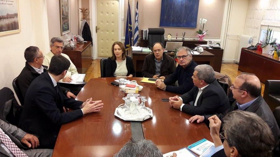 Συνάντηση του βουλευτή Σάμου για το Φ.Π.Α. στα νησιά